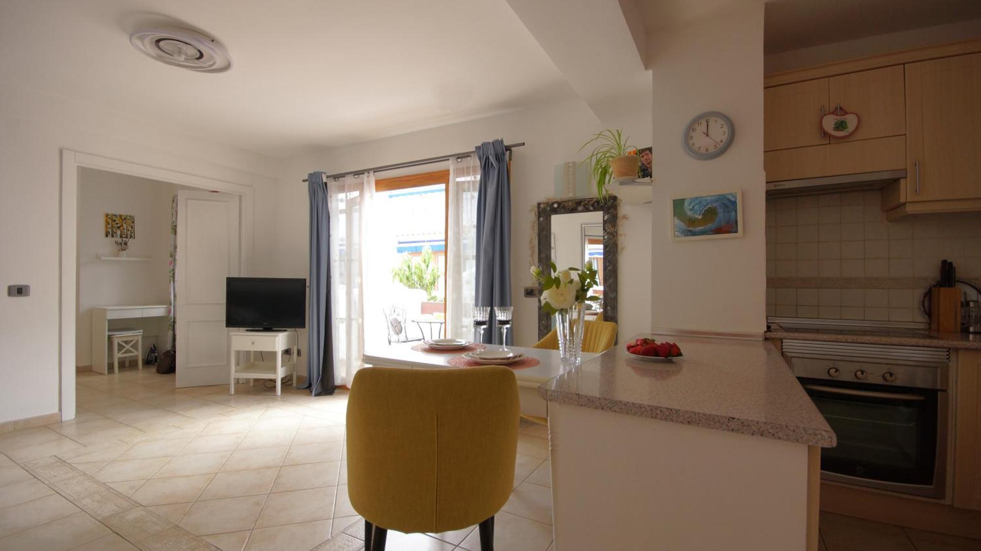 Apartamento Familiar Con Piscina Con Wi Fi En Los Cristianos Los Cristianos  Extérieur photo